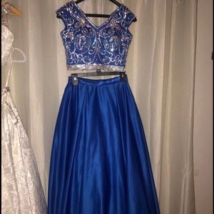 Girls 12/14, Small 0 Blue Pageant Gown